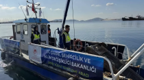 Tuzla Sahillerinde Deniz Yüzeyi Temizliği Yapıldı